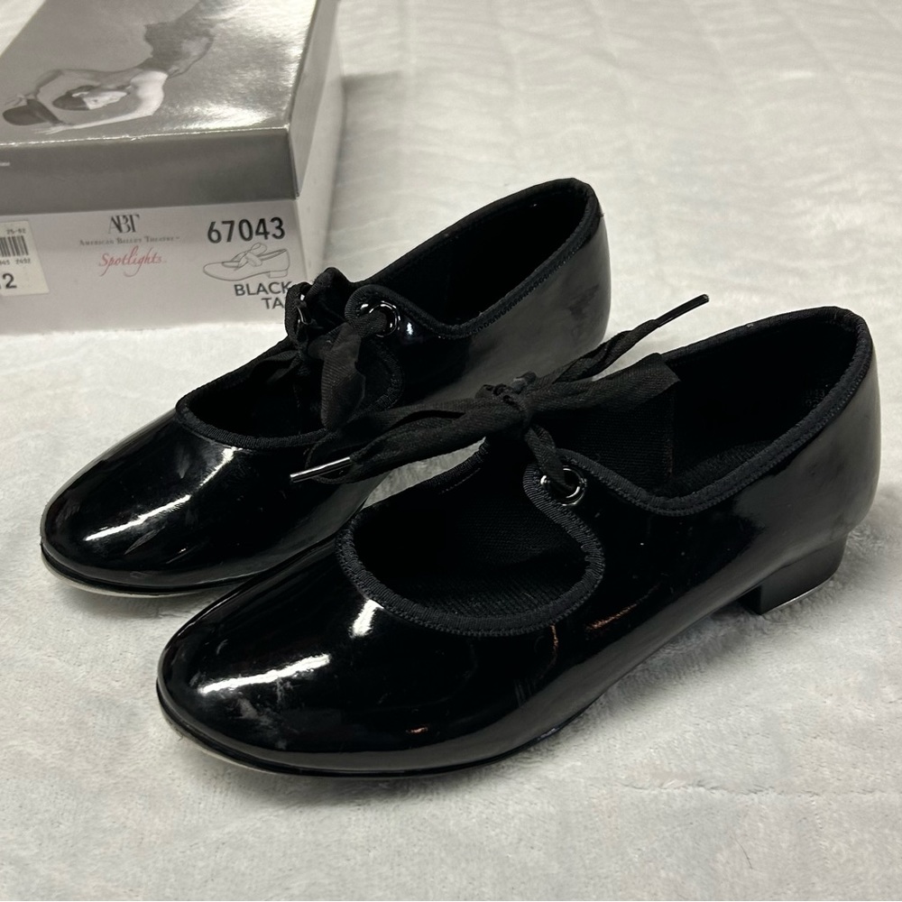 Girls tap shoes black, size 12